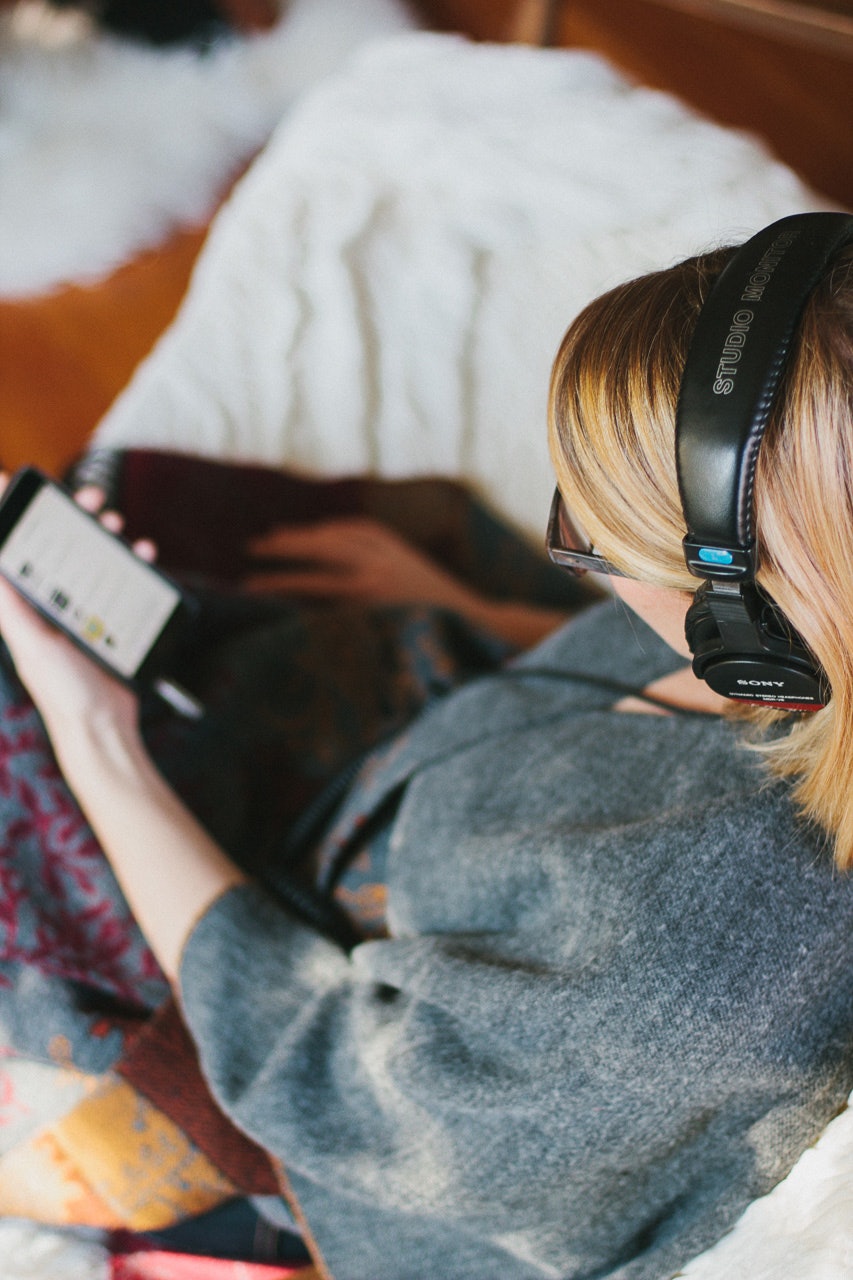 5 podcasts for a happier life by Conscious by Chloé