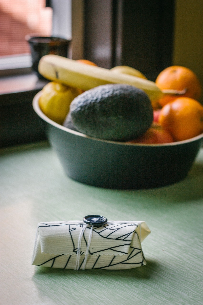 Reusable food wrap DIY by Conscious by Chloé