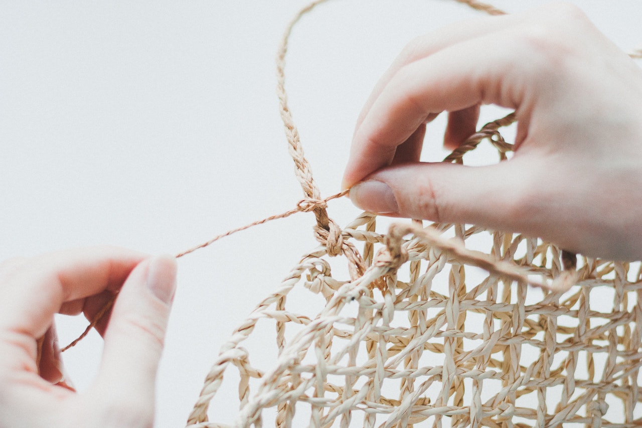 A Budget-Friendly Ikea Hack Straw Bag DIY by Conscious by Chloé