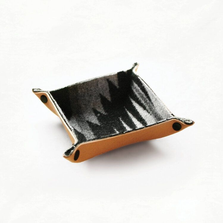 Pendleton Leather Tray Kit by Klumhouse Portland for Conscious by Chloé