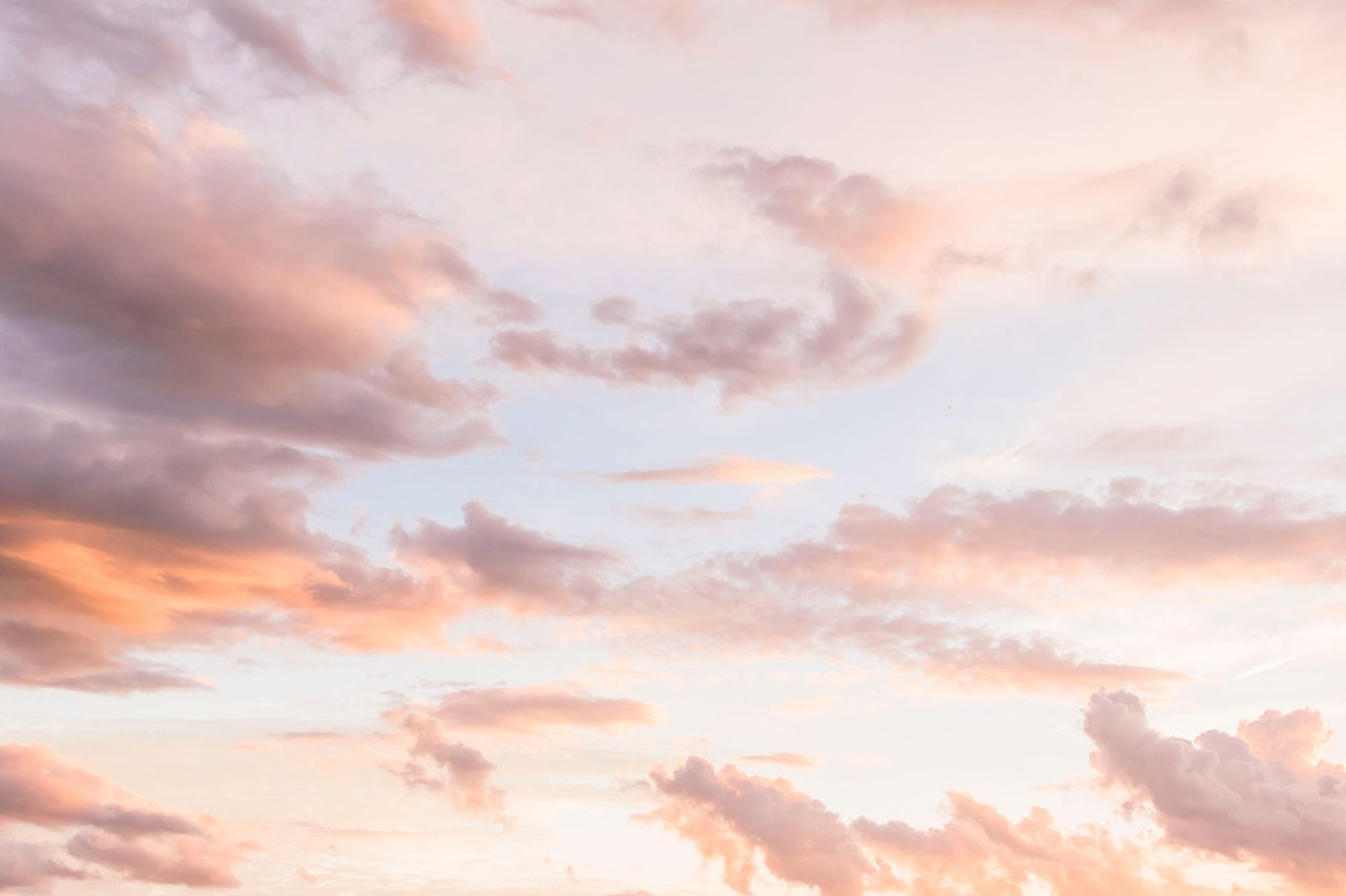 Pink sky for Conscious by Chloé