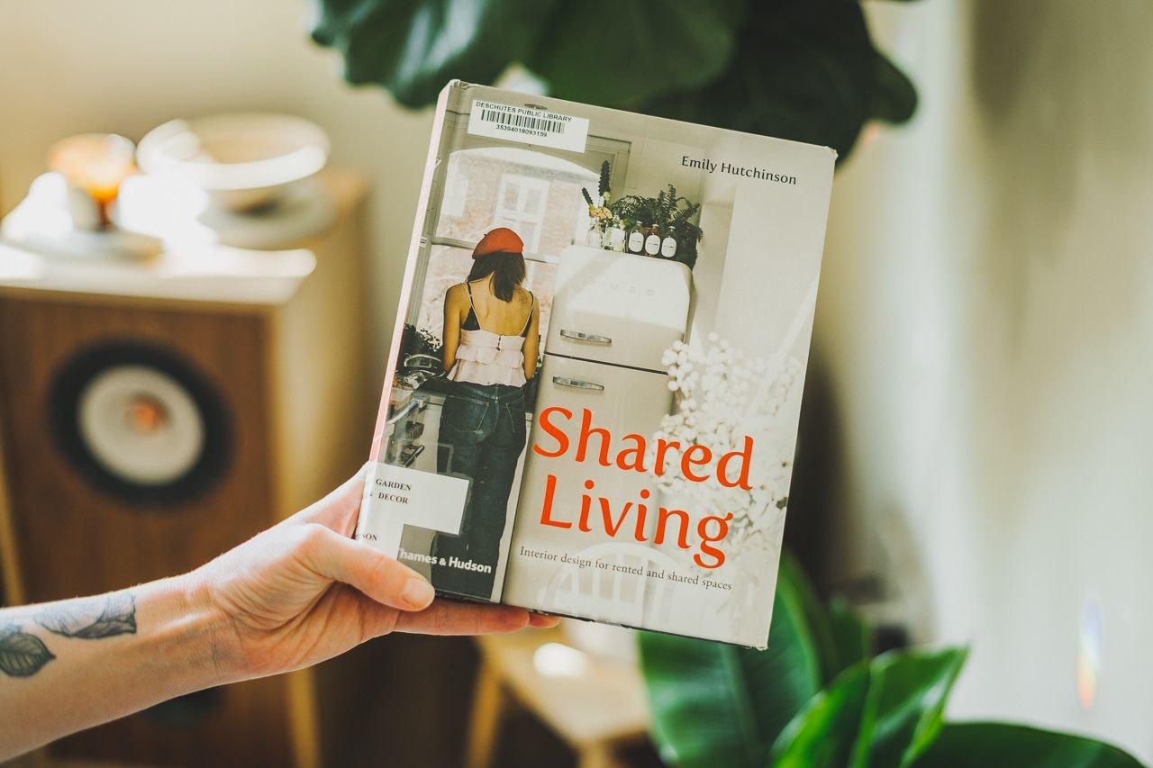 Shared Living: Interior Design for Rented and Shared Spaces by Emily Hutchinson for Conscious by Chloé