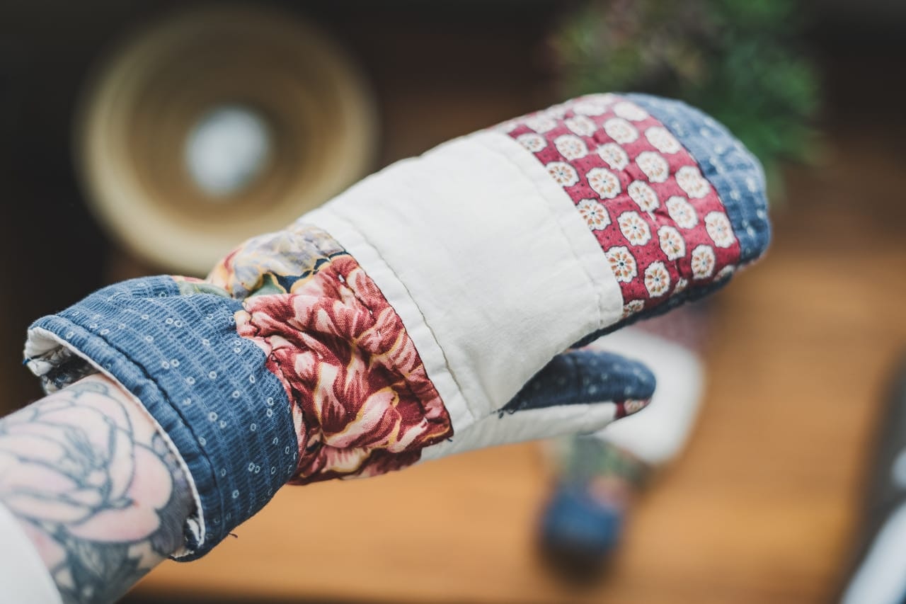 Thrifted Quilt Elastic Wrist Mittens DIY by Conscious by Chloé